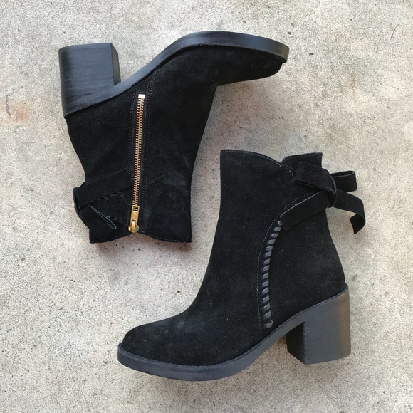 UGG Shoes - ❌SOLD❌UGG Fraise Whipstitch Boots